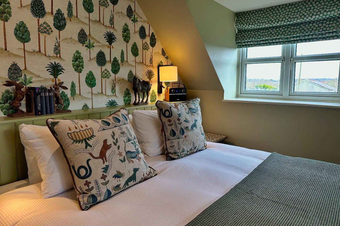 Fully refurbished bedrooms and new bathrooms at the Winning Post pub in Winkfield near Ascot and Windsor
